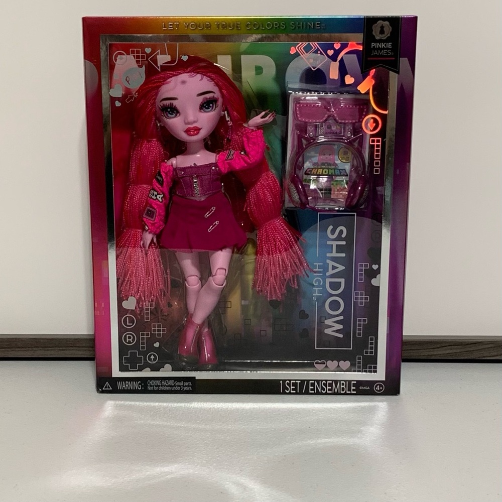 Shadow High Pinkie James Fashion Doll with Accessories-New